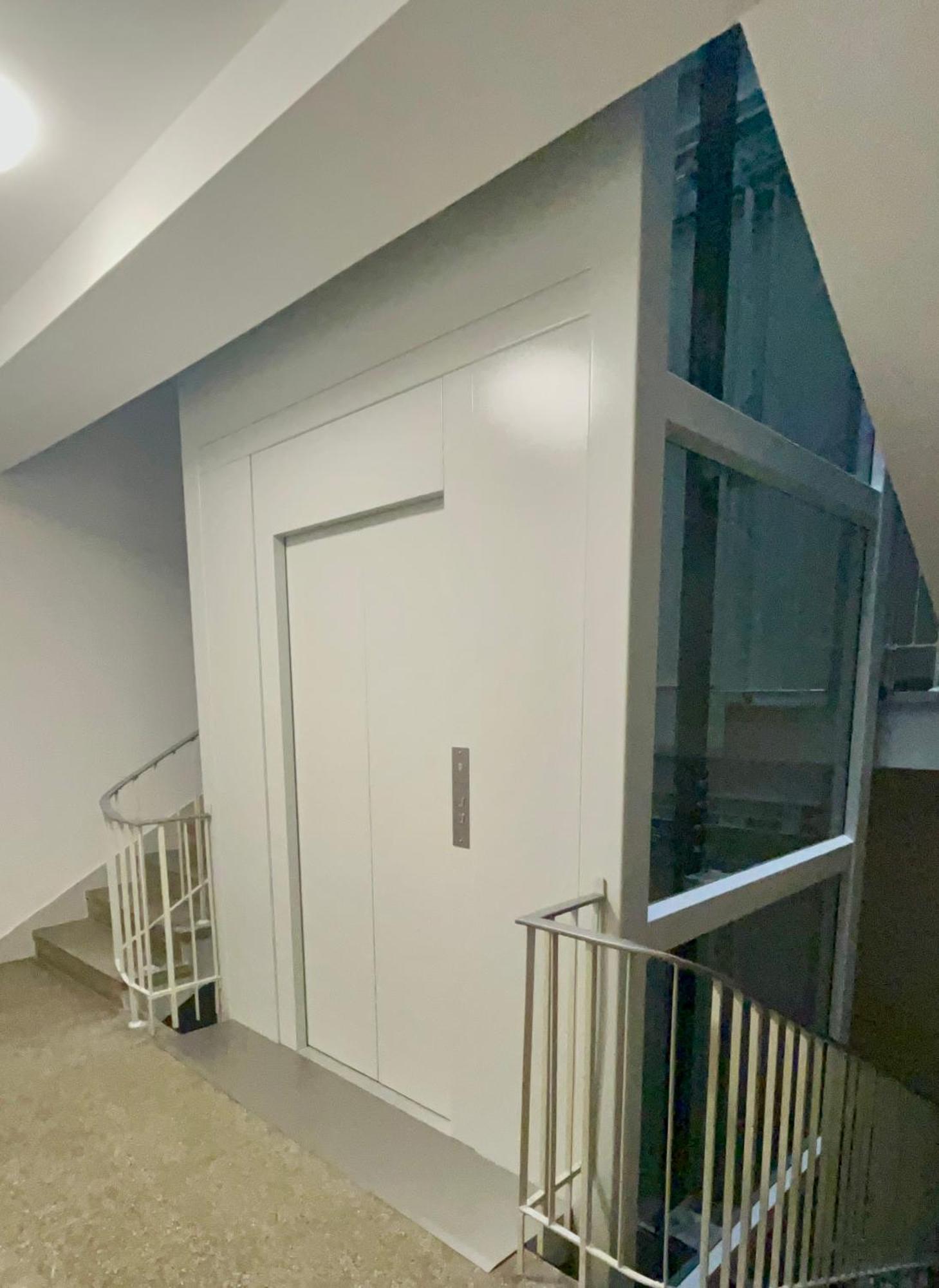 Perfect Location Two Bedrooms With Balkony Варшава Екстериор снимка
